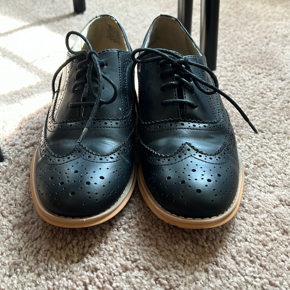 Women’s lace up loafers